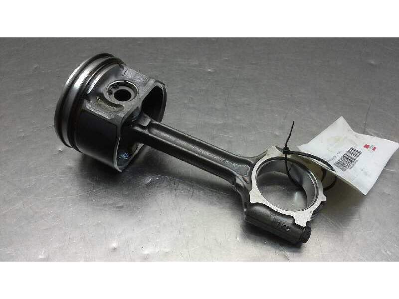 Recambio de piston para nissan juke (f15) 1.6 16v referencia OEM IAM   