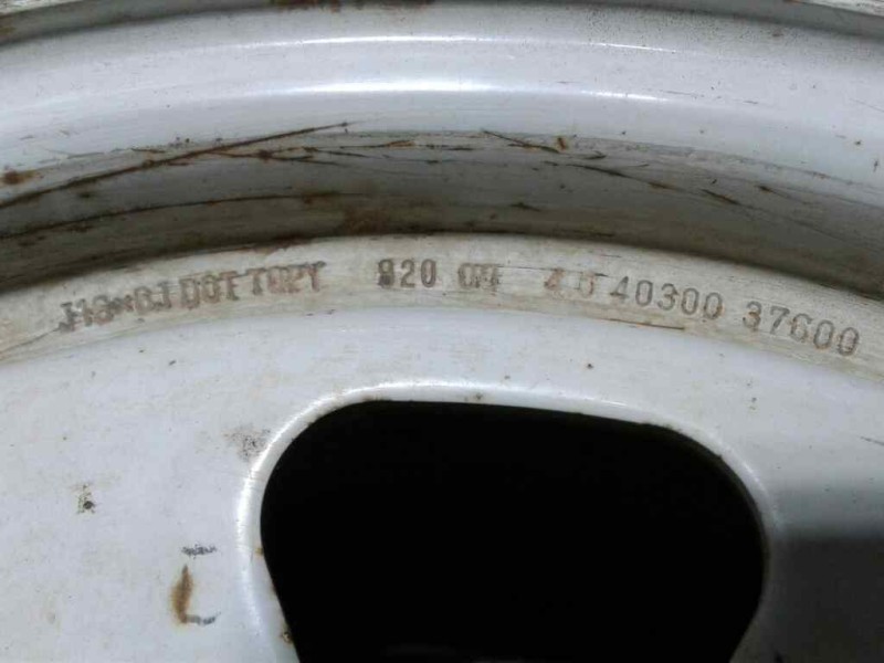 Recambio de llanta hierro para nissan pick-up (d22) td doble cabina navara referencia OEM IAM 6TORNILLOS J16X6J 404030037600