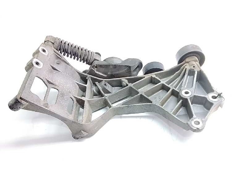Recambio de soporte alternador para mercedes clase a (w169) 1.5 cat referencia OEM IAM A2662000770  