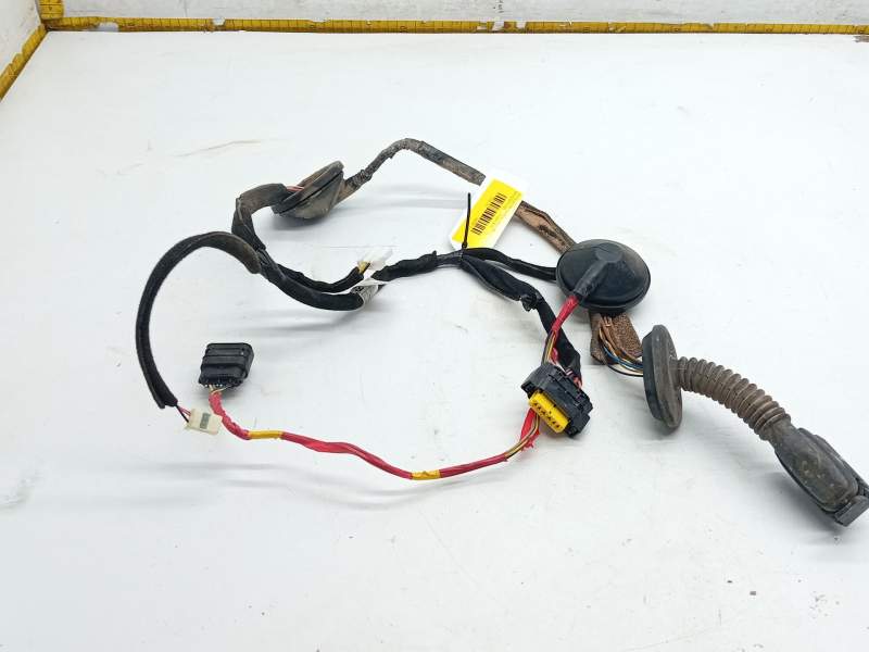 Recambio de instalacion puerta trasera izquierda para kia xceed (cd) 1.0 t-gdi referencia OEM IAM 91620J7110  