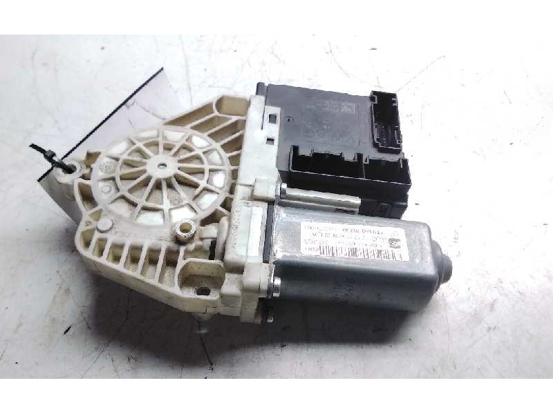 Recambio de motor cierre centralizado delantero derecho para seat leon (1p1) reference referencia OEM IAM 1T0959702AF  