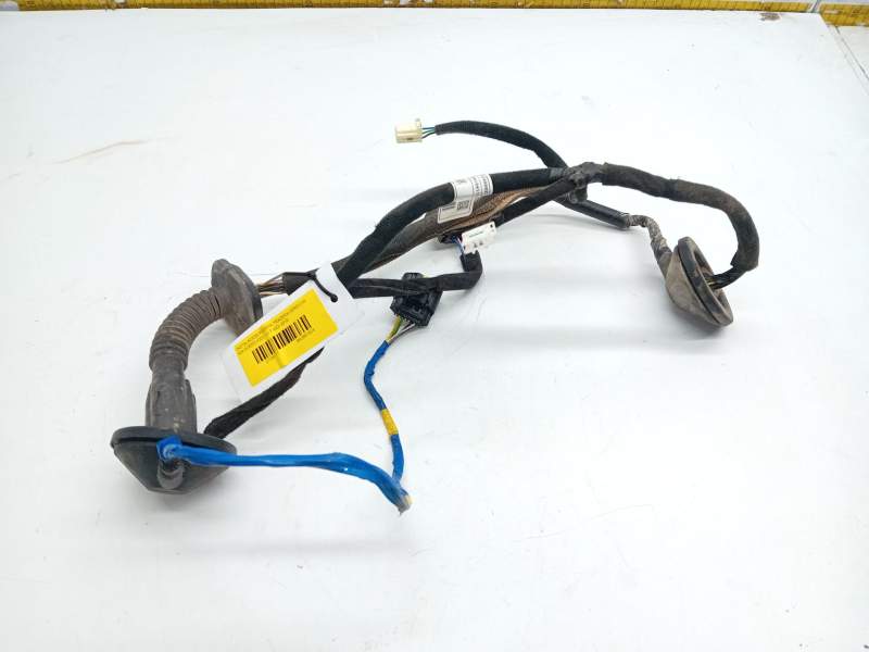 Recambio de instalacion puerta trasera derecha para kia xceed (cd) 1.0 t-gdi referencia OEM IAM 91630J7110  