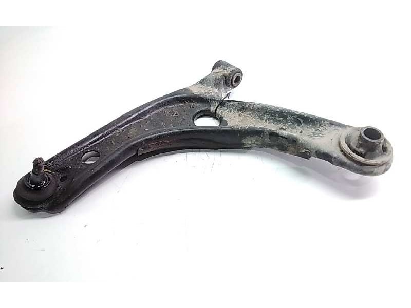 Recambio de brazo suspension inferior delantero izquierdo para toyota yaris active referencia OEM IAM   