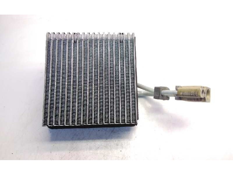 Recambio de radiador aire acondicionado interior para seat toledo (1m2) referencia OEM IAM 52196590TXV  