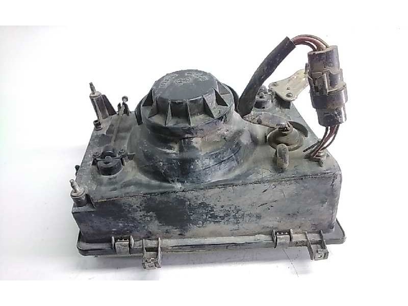 Recambio de faro izquierdo para ssangyong family 2.5 td referencia OEM IAM   116506