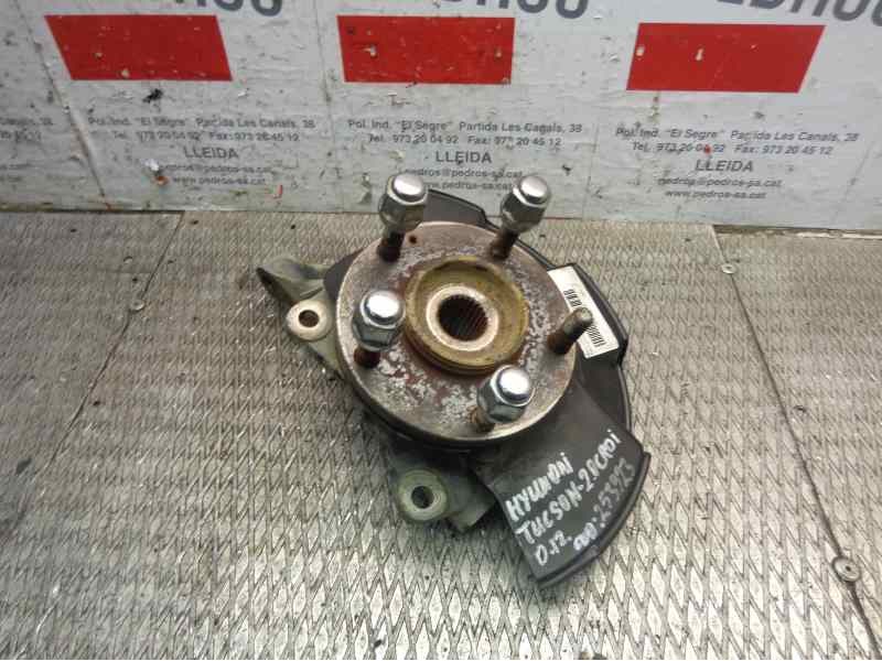 Recambio de mangueta delantera izquierda para hyundai tucson (jm) 2.0 crdi comfort referencia OEM IAM 517152E100  