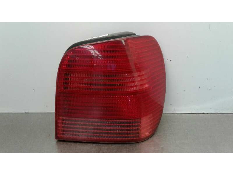 Recambio de piloto trasero derecho para volkswagen polo berlina (6n2) trendline referencia OEM IAM 6N0945096H  