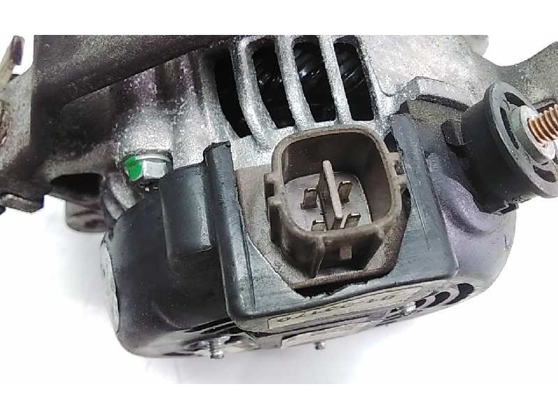 Recambio de alternador para toyota yaris active referencia OEM IAM 1042109250  