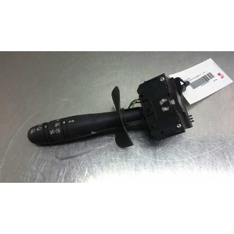 Recambio de mando luces para renault clio ii fase ii (b/cb0) 1.2 referencia OEM IAM 7701047552  