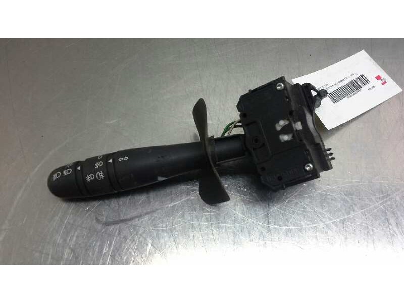 Recambio de mando luces para renault clio ii fase ii (b/cb0) 1.2 referencia OEM IAM 7701047552  