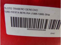 Recambio de piloto trasero derecho para ford fiesta berlina ghia referencia OEM IAM 1044154   2