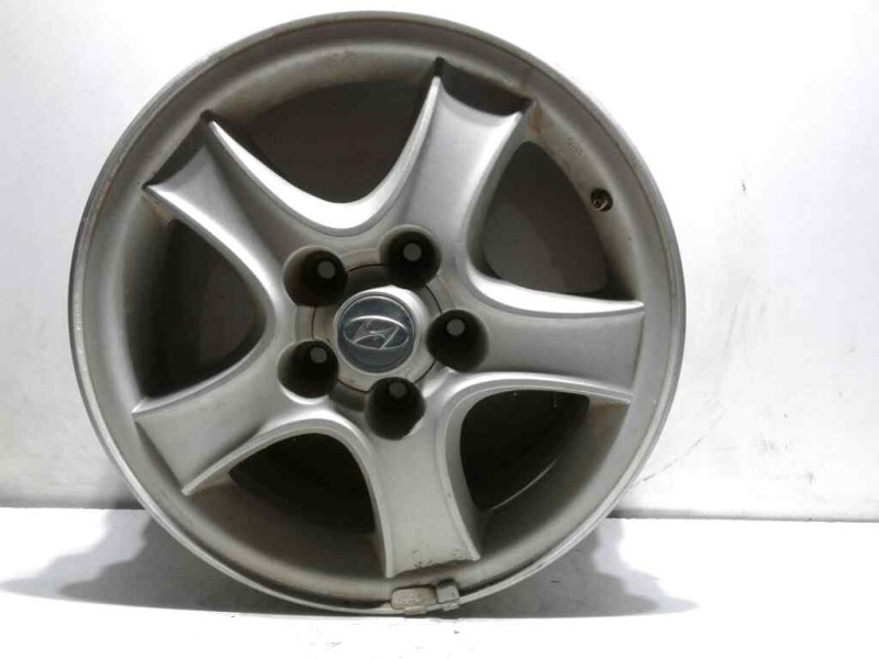 Recambio de llanta aluminio para hyundai santa fe (sm) 2.4 gls referencia OEM IAM 16-5-TORNILLOS ET46 