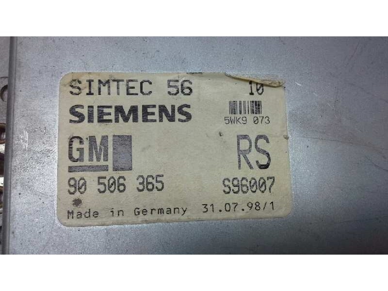 Recambio de centralita motor uce para opel vectra b berlina 1.8 16v cat referencia OEM IAM 5WK9073 163 