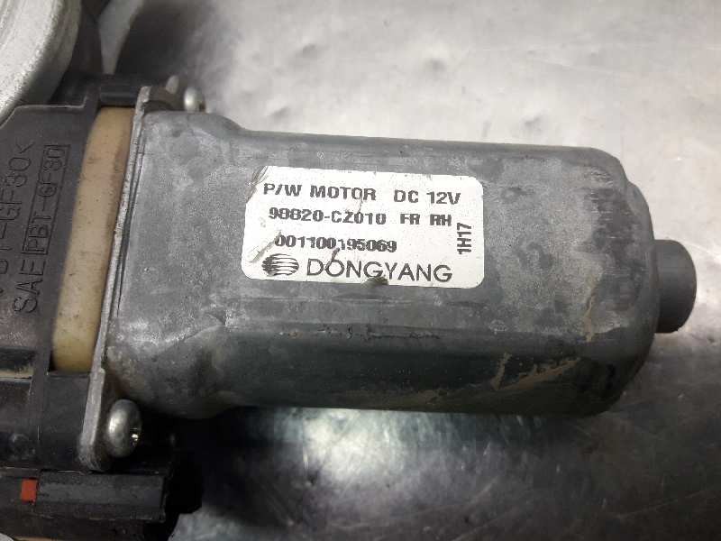 Recambio de elevalunas delantero derecho para ssangyong korando limited plus 4x4 referencia OEM IAM 98820-CZ010 001100195069 