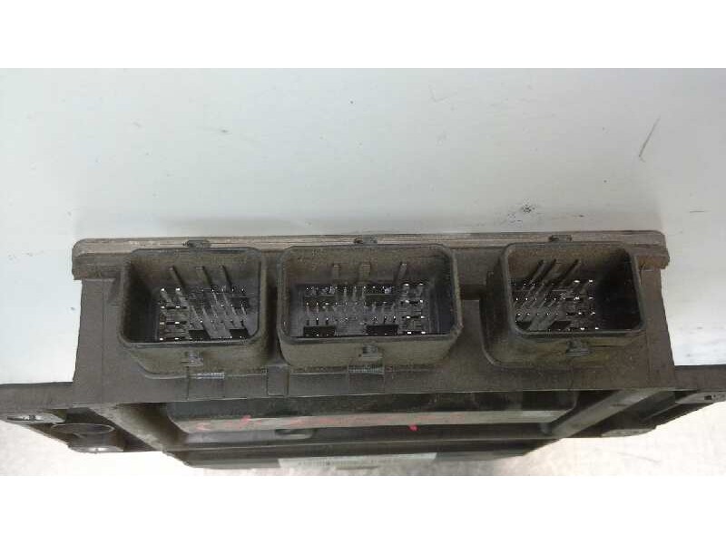 Recambio de centralita motor uce para renault megane ii berlina 5p 1.5 dci diesel referencia OEM IAM 8200334419 211 