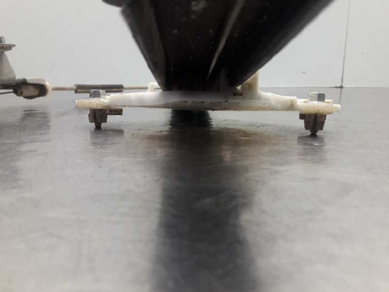 Recambio de elevalunas delantero izquierdo para ssangyong korando limited plus 4x4 referencia OEM IAM 98811-CZ010 001100195147 