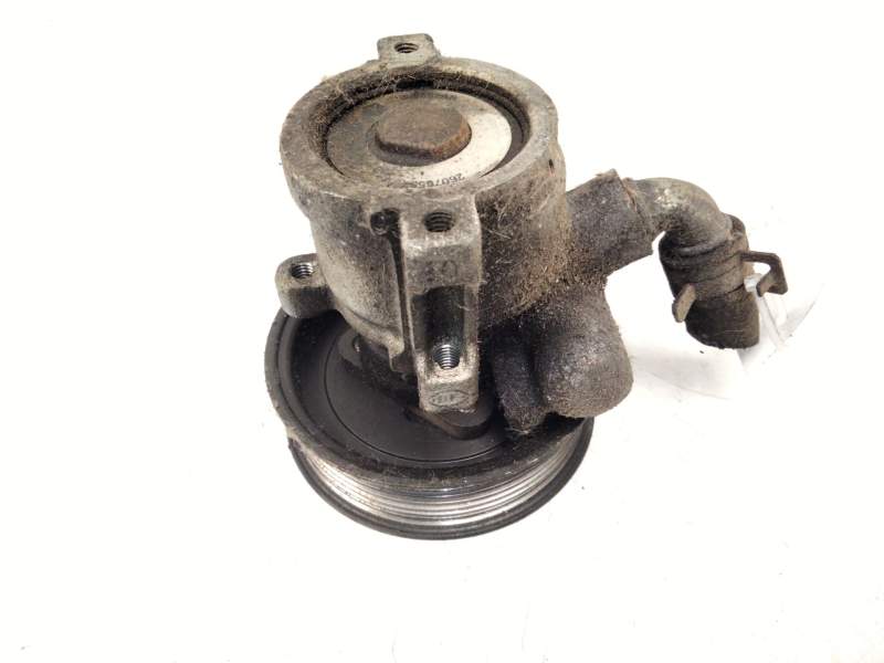 Recambio de bomba direccion para jeep grand cherokee ii (wj, wg) 3.1 td 4x4 referencia OEM IAM 52089301AC  