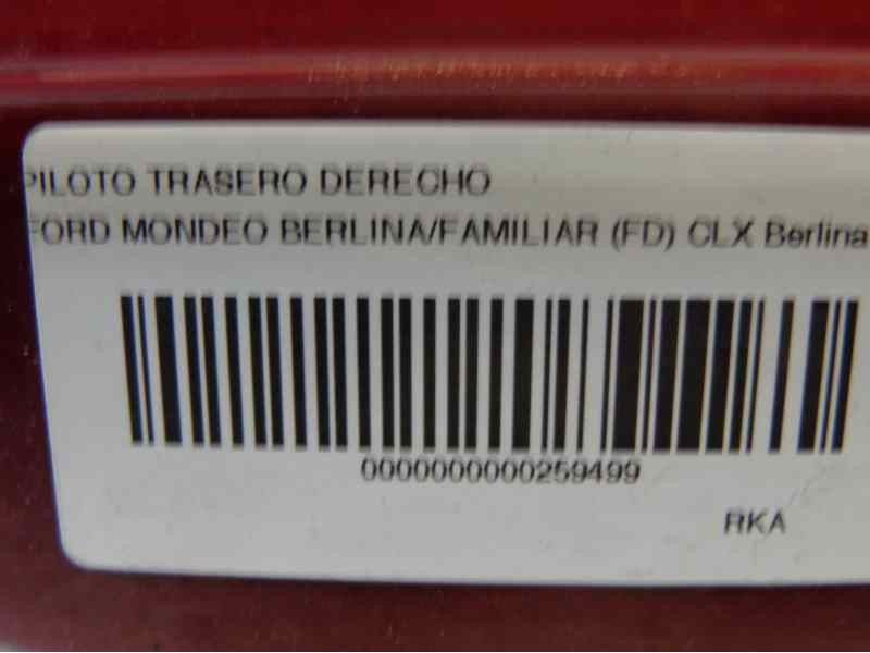Recambio de piloto trasero derecho para ford mondeo berlina/familiar (fd) clx berlina referencia OEM IAM 1011828  