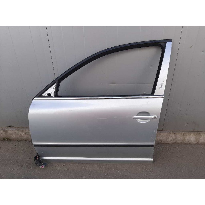 Recambio de puerta delantera izquierda para skoda superb (3u4) comfort referencia OEM IAM   