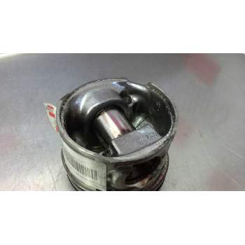 Recambio de piston para mazda 3 berlina (bk) 1.6 cd diesel cat referencia OEM IAM   