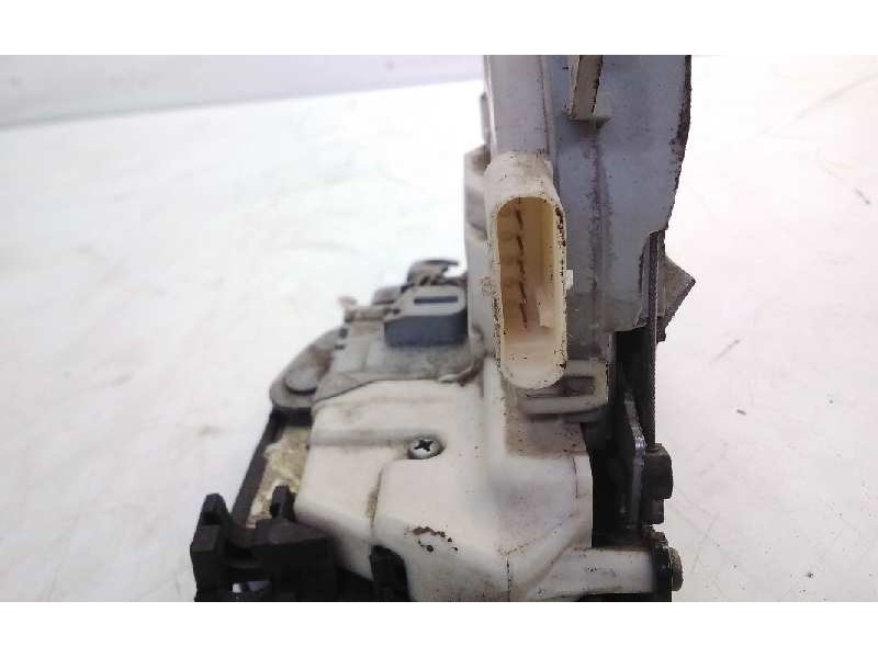 Recambio de cerradura puerta delantera derecha para seat altea xl (5p5) 2.0 tdi referencia OEM IAM 1P11837016B  