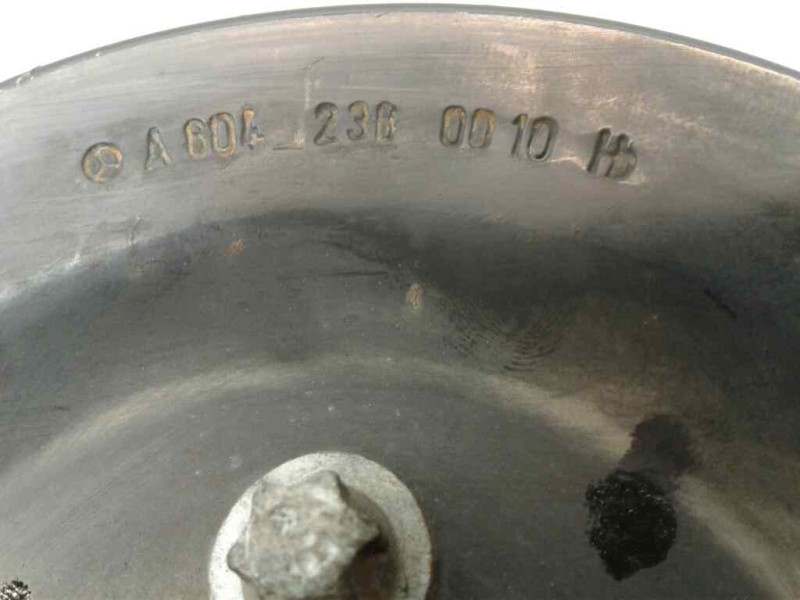 Recambio de bomba direccion para mercedes vito (w638) caja cerrada 2.2 16v cdi turbodiesel cat referencia OEM IAM A6042360010  