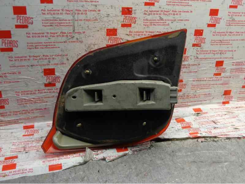 Recambio de piloto trasero derecho para ford fiesta berl./courier porto referencia OEM IAM 7070864  