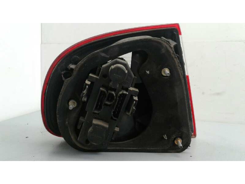 Recambio de piloto trasero derecho porton para seat toledo (1m2) select referencia OEM IAM   