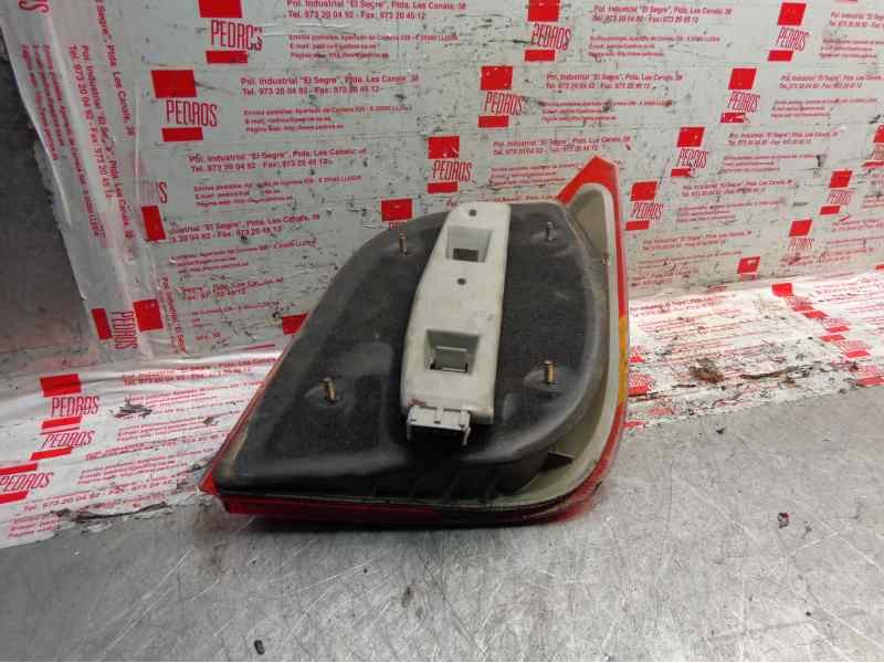 Recambio de piloto trasero izquierdo para ford fiesta berl./courier surf referencia OEM IAM 7070865  