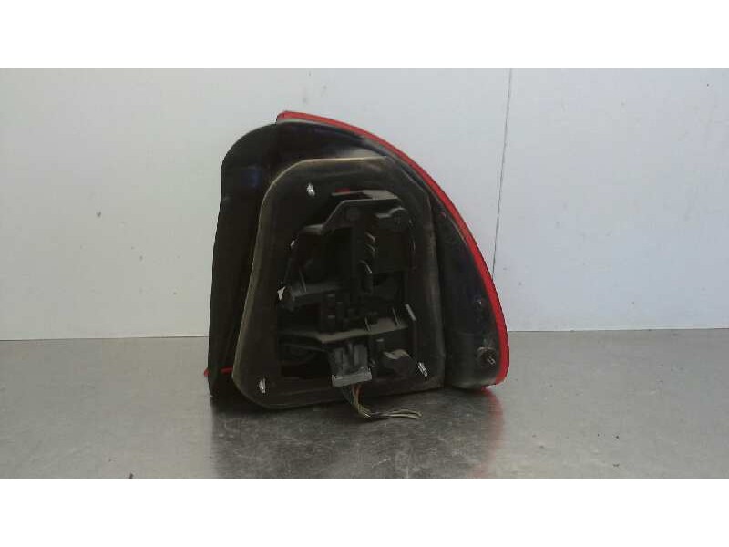 Recambio de piloto trasero izquierdo para mg rover serie 45 (rt) classic (4-ptas.) referencia OEM IAM XFB101010  