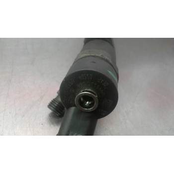 Recambio de inyector para mazda 3 berlina (bk) 1.6 cd diesel cat referencia OEM IAM 0445110 165  