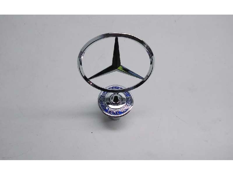 Recambio de emblema logo para mercedes clase s (w601) 207 d - 210 d referencia OEM IAM   