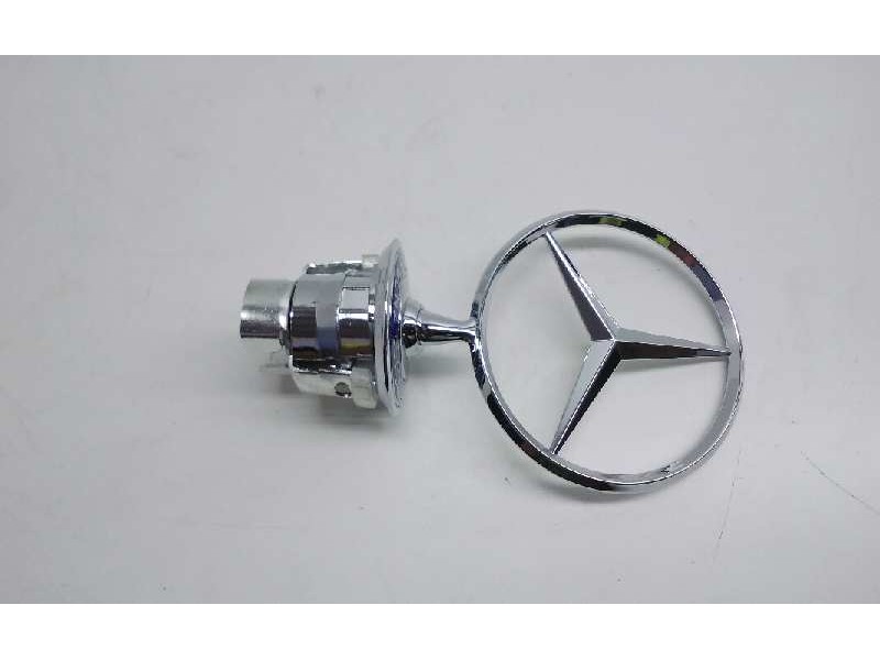 Recambio de emblema logo para mercedes clase s (w601) 207 d - 210 d referencia OEM IAM   