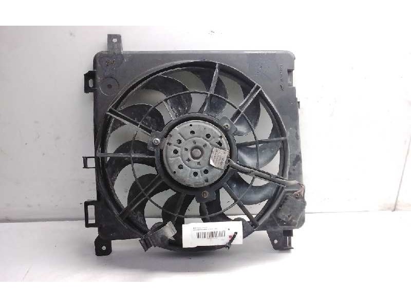 Recambio de electroventilador para opel zafira b cosmo referencia OEM IAM 3135103660  