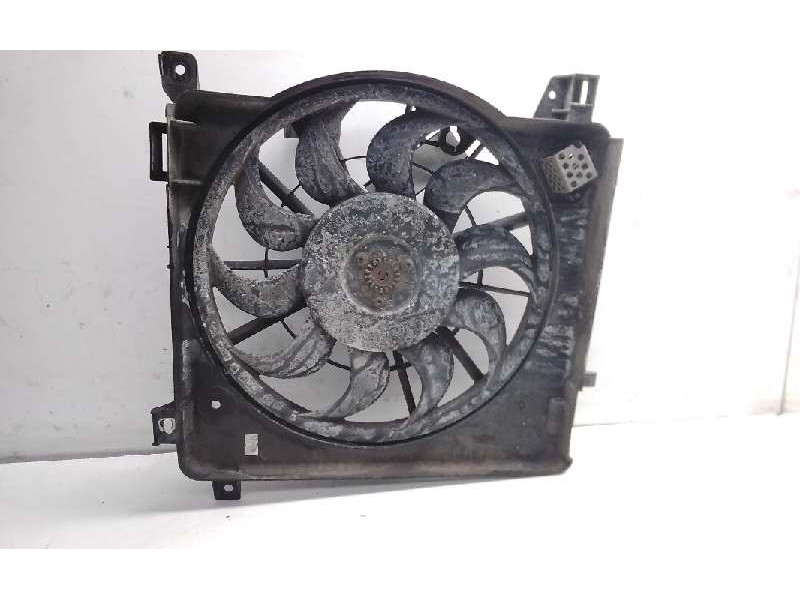 Recambio de electroventilador para opel zafira b cosmo referencia OEM IAM 3135103660  