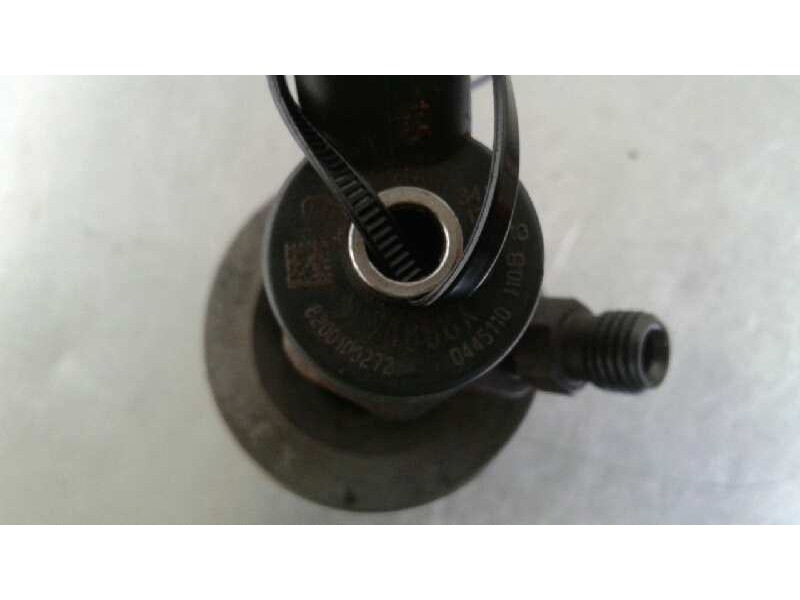 Recambio de inyector para renault megane ii familiar dynamique confort referencia OEM IAM 8200100272  