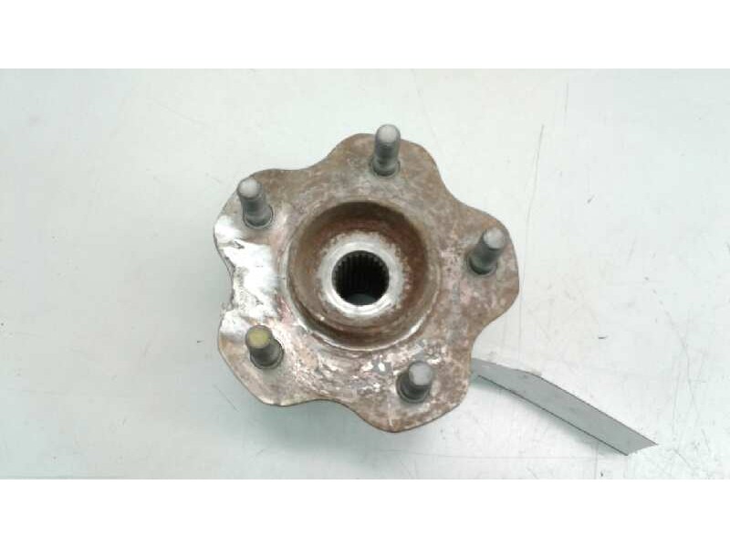 Recambio de buje trasero izquierdo para nissan qashqai (j10) 2.0 dci turbodiesel cat referencia OEM IAM   117835