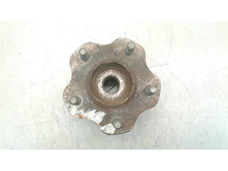 Recambio de buje trasero izquierdo para nissan qashqai (j10) 2.0 16v cat referencia OEM IAM   117835