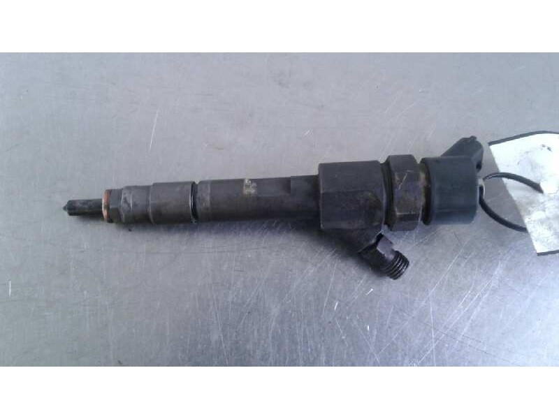 Recambio de inyector para renault scenic ii 1.9 dci diesel referencia OEM IAM 8200100272  