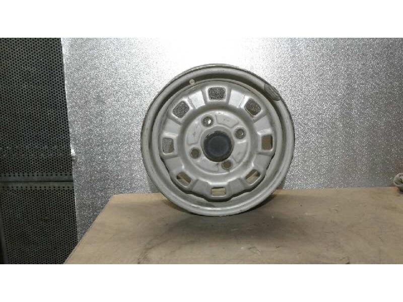 Recambio de llanta hierro para ford fiesta berlina referencia OEM IAM 124TORNILLOS FORD FIESTA 