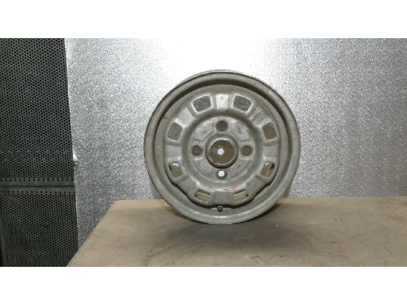 Recambio de llanta hierro para ford fiesta berlina referencia OEM IAM 124TORNILLOS FORD FIESTA 