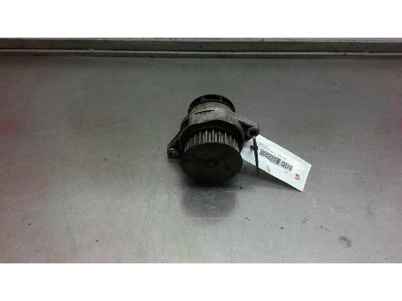 Recambio de bomba agua para seat leon (1m1) sport referencia OEM IAM   