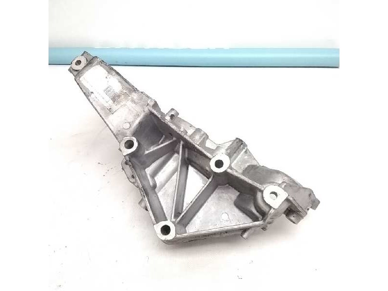Recambio de soporte motor para renault master desde ´98 referencia OEM IAM   118126