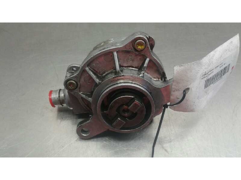 Recambio de depresor freno / bomba vacio para renault master desde ´98 referencia OEM IAM A030406086 LUK 118132