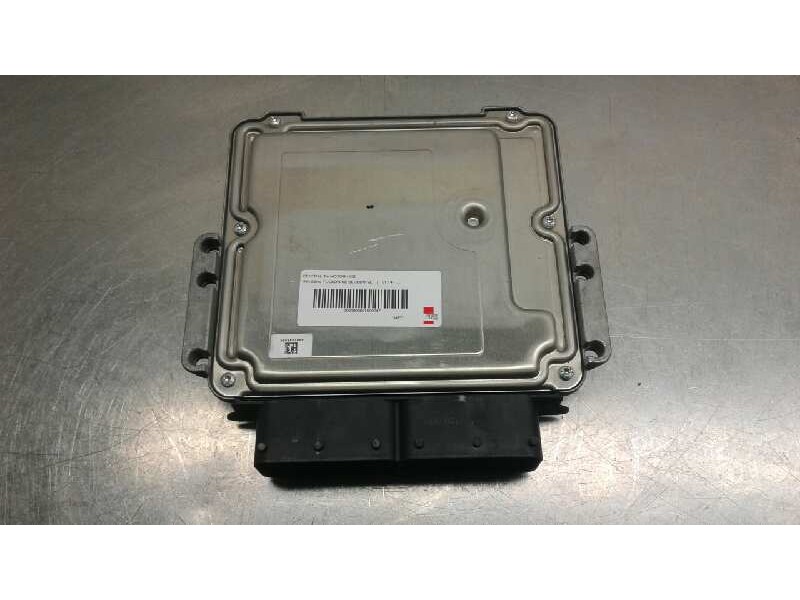 Recambio de centralita motor uce para hyundai tucson se bluedrive referencia OEM IAM 0281031578 110 39140-2ABB0