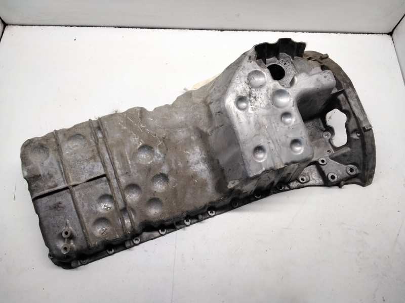 Recambio de carter para mercedes clase c (w203) berlina 2.7 cdi 20v cat referencia OEM IAM R6470140502  118136