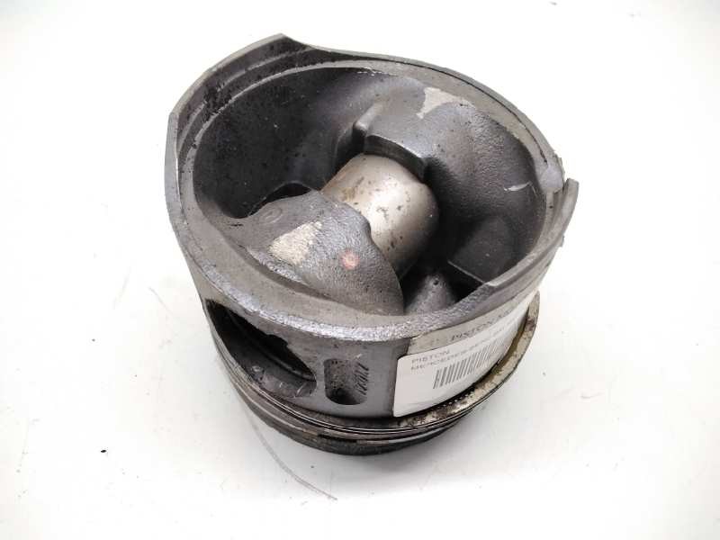 Recambio de piston para mercedes clase c (w203) berlina 2.7 cdi 20v cat referencia OEM IAM   118140