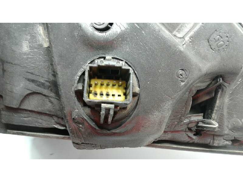 Recambio de retrovisor izquierdo para renault megane ii berlina 5p 1.5 dci diesel referencia OEM IAM   