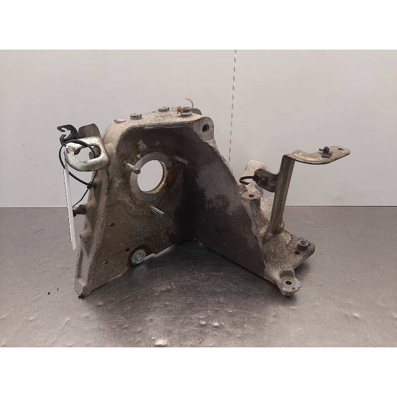 Recambio de soporte bomba inyeccion para opel zafira b enjoy referencia OEM IAM C2412A  