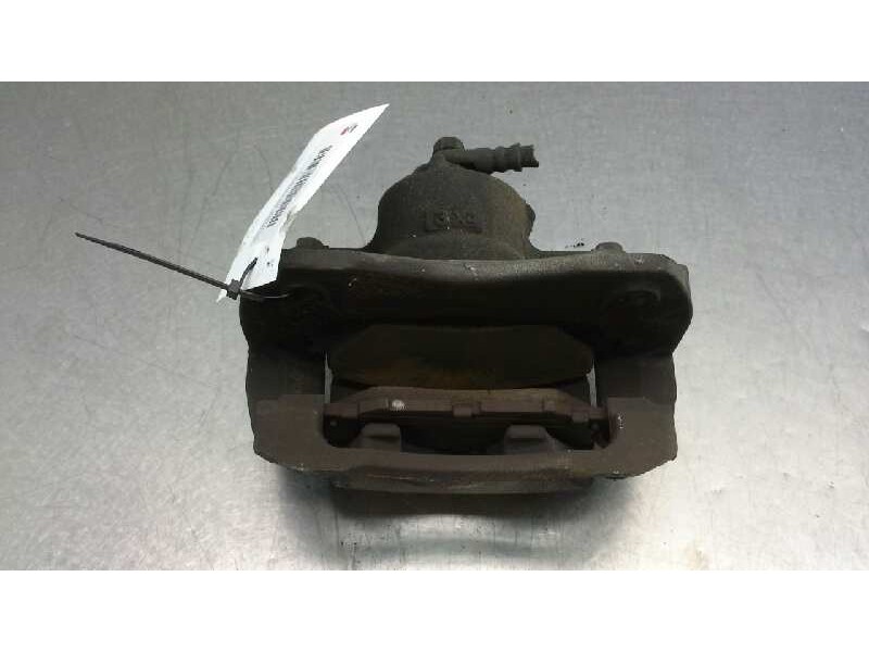 Recambio de pinza freno delantera derecha para toyota prius+ eco referencia OEM IAM   